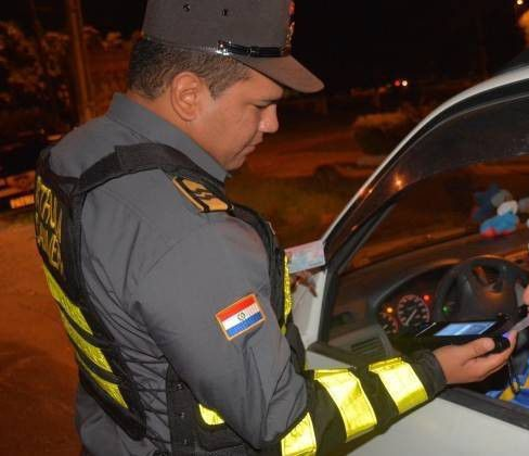 Dos choferes de colectivo manejaban borrachos