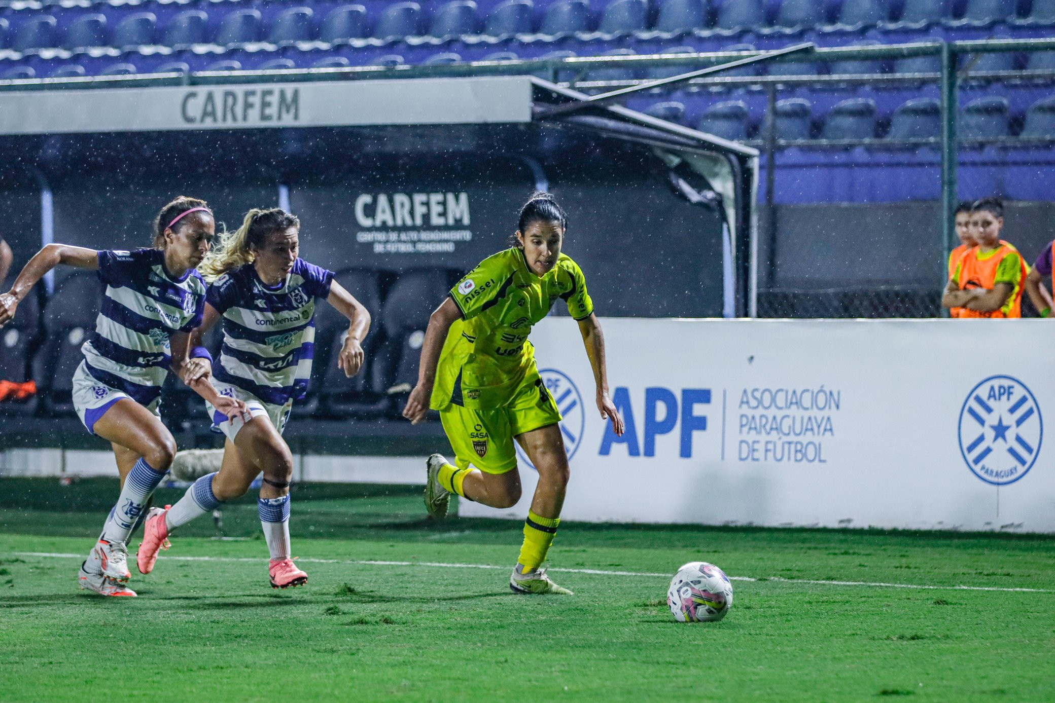 Recoleta FC consiguió su segundo triunfo, al vencer a 2 de Mayo