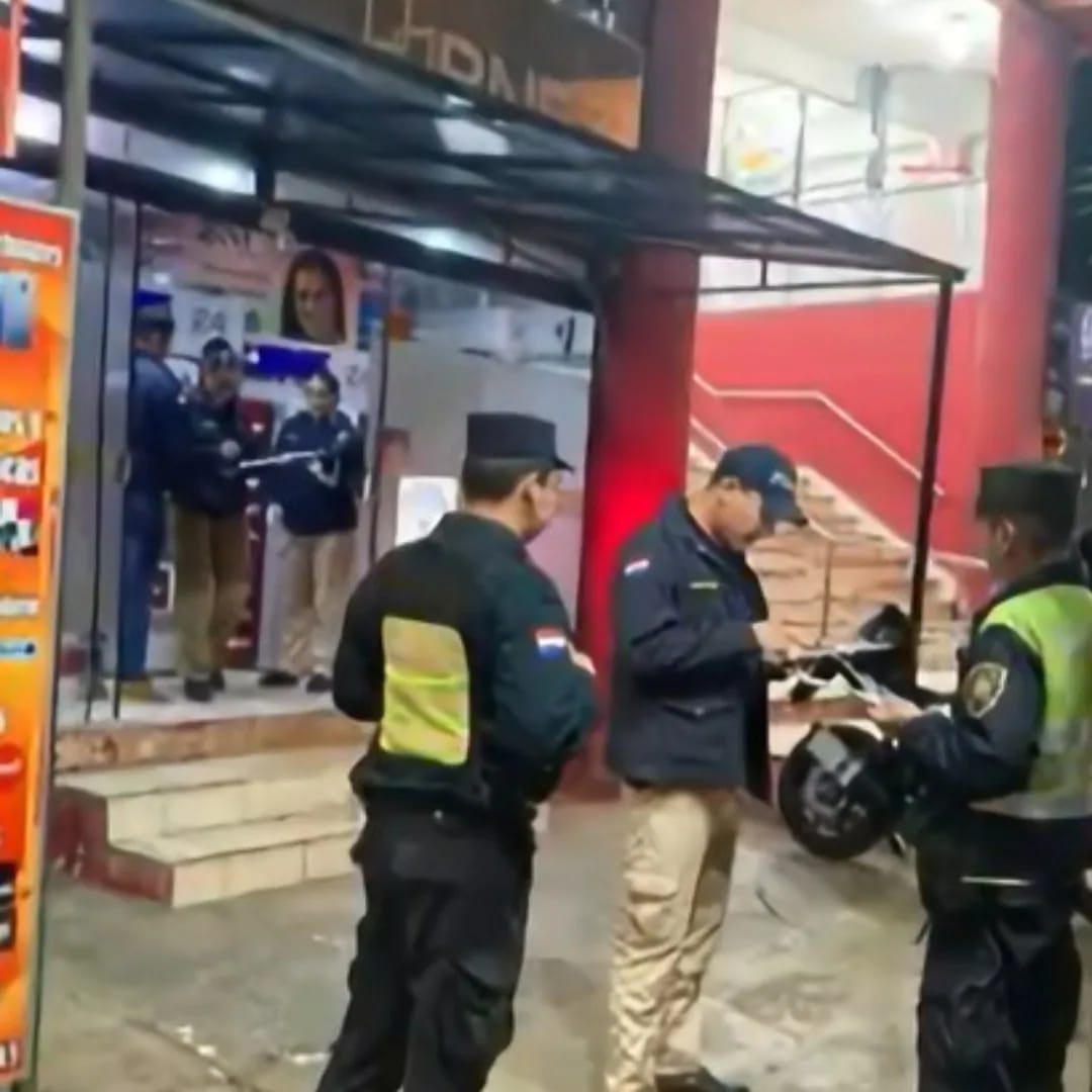 Detenido un hombre tras intentar forzar un cajero automático
