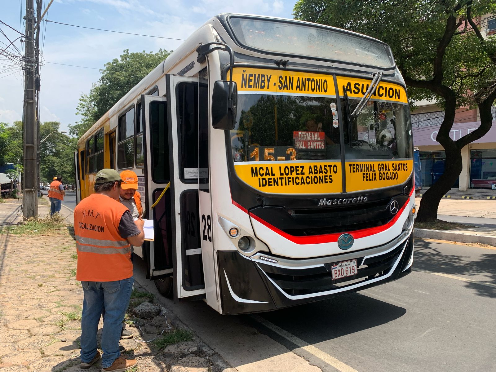 Transportistas emplazan al Gobierno y amenazan con reguladas