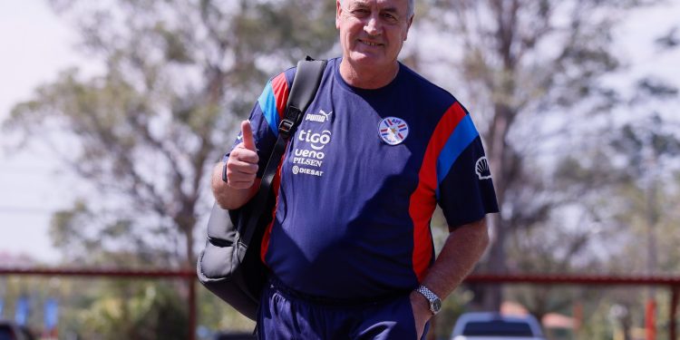 Alfaro dio a conocer su lista de convocados para el último combo