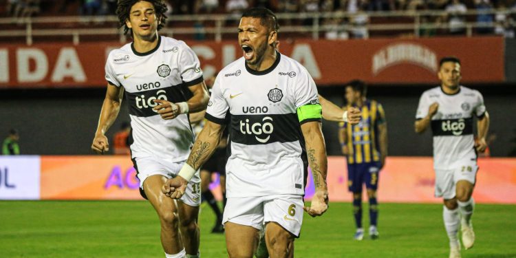 Y una noche Olimpia hizo la luz, en el debut de Éver Almeida