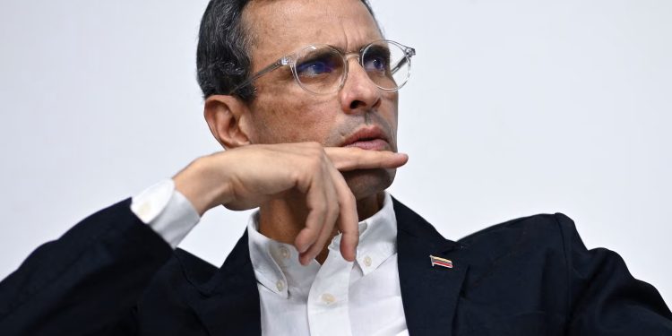 Quienes piden intervención militar estadounidense «no viven en Venezuela», dice Capriles