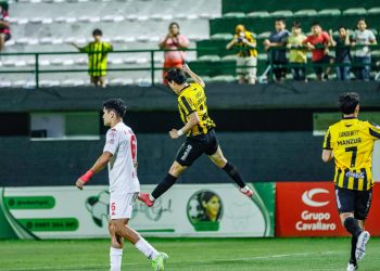 Guarani venció a General Caballero JLM y es nuevo puntero del campeonato