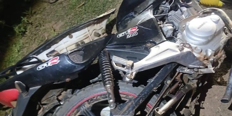 Joven motociclista pierde la vida en un siniestro vial en Iturbe
