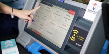 Siguen los inconvenientes para la compra de máquinas de votación