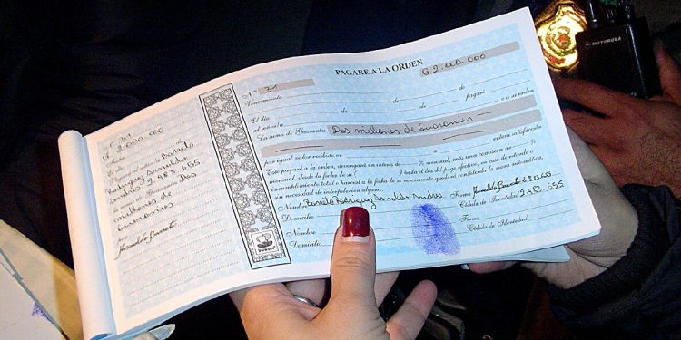 Cooperativa habría ejecutado pagaré irregularmente perjudicando a deudores