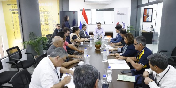 Reunión entre Viceministerio de Transporte y choferes a cuarto intermedio