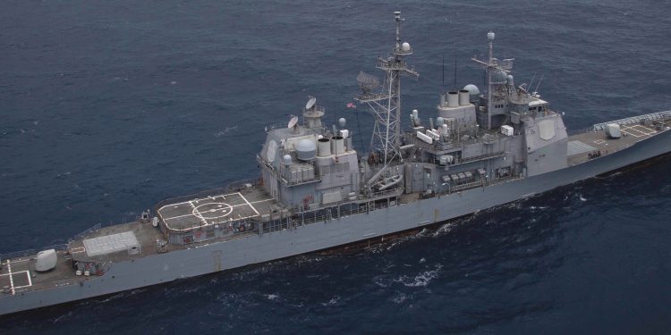 Buque lanzamisiles de EE.UU. cruzó Panamá rumbo al Caribe