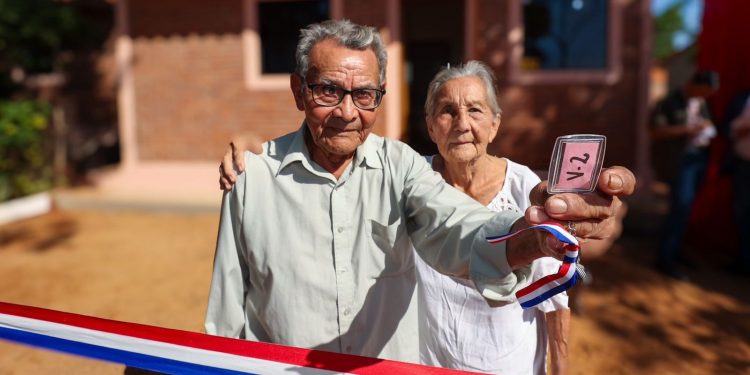 PGN 2026 prevé llegar a más de 370.000 adultos mayores