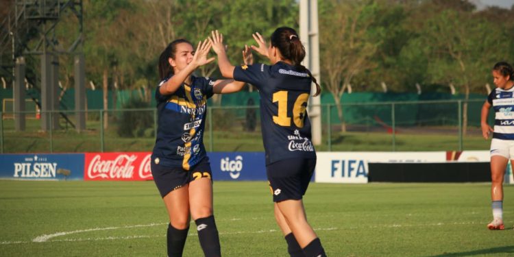 Trinidense lo ganó sobre el final y sigue líder en la zona B