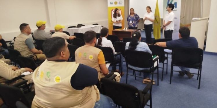 Salud y SENEPA realizan estudio sobre reducción de vectores de enfermedades