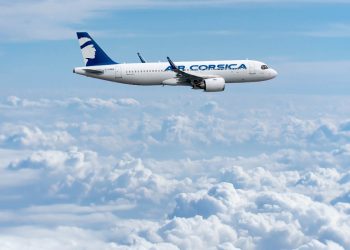 Controlador aéreo se durmió y el avión quedó dando vueltas en el aire