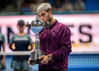 Alcaraz vence a Fritz y conquista Tokio, su octavo título del 2025