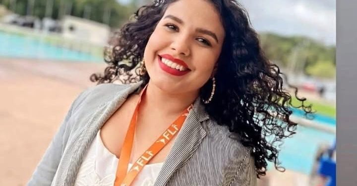 Docente pierde la vida tras sufrir una descarga eléctrica en la vía pública