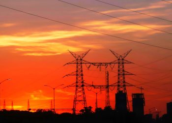 Prevén que en unos años la crisis de energía de la ANDE sea inevitable