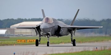 EE.UU suma 10 aviones de combate F-35 al despliegue en el Caribe