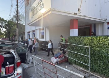 Funcionarios penitenciarios levantan huelga de hambre