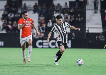 Duelo de mitad de tabla en Ka’arendy