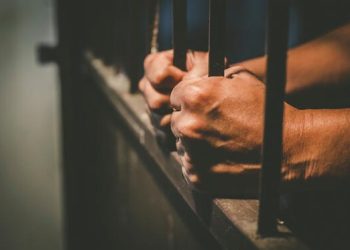 Condenado a 17 años de cárcel por abusar sexualmente de su propia hija