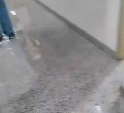 Lluvia provoca inundaciones en Hospital de Mariano Roque Alonso