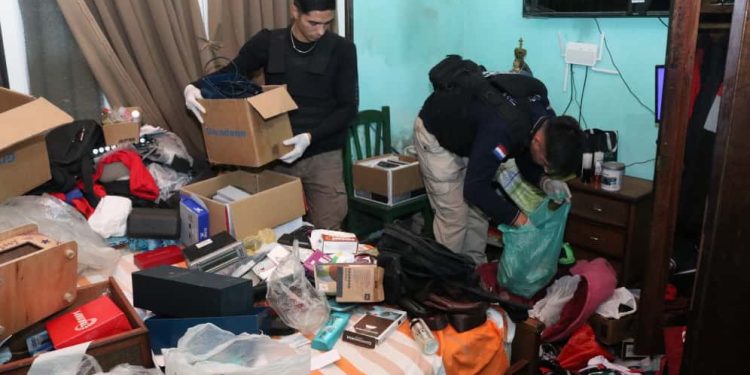 Detienen a tres personas y una estaría implicada en ataque a residencia de periodista