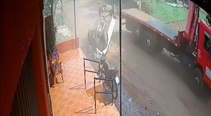 Accidente fatal en Hernandarias deja un fallecido y dos heridos