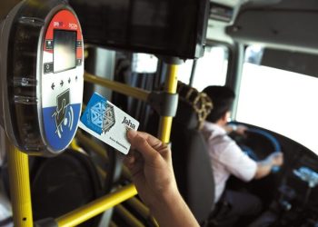 Choferes llaman a huelga y afirman que reforma del transporte no les da seguridad laboral