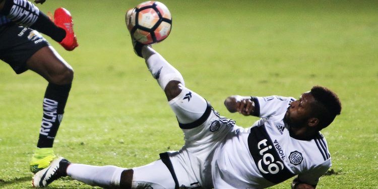 El ex Olimpia, «Speedy» González, es asesinado a balazos en Ecuador