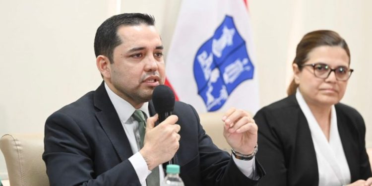 Disponen la eliminación de los bloqueos de cuentas por cobros judicializados