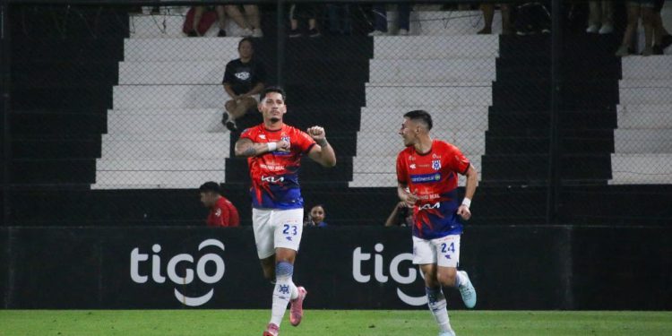 Sobre el final, el Gallo Norteño cantó en la huerta