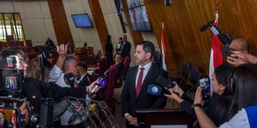 «Privatizar la ANDE, de ninguna manera», responde diputado