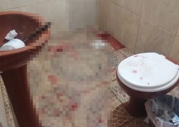 Recién nacido muere apuñalado y sospechosa es su propia madre