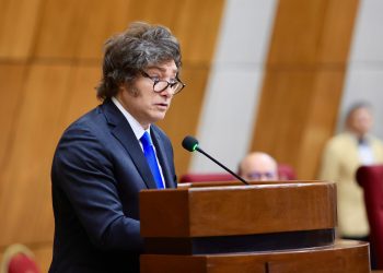 Milei resaltó que en Paraguay se «domó» hace tiempo el flagelo de la inflación