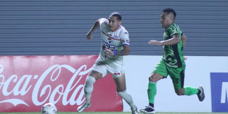 Nacional fue contundente en casa y triunfó ante un flojo Libertad