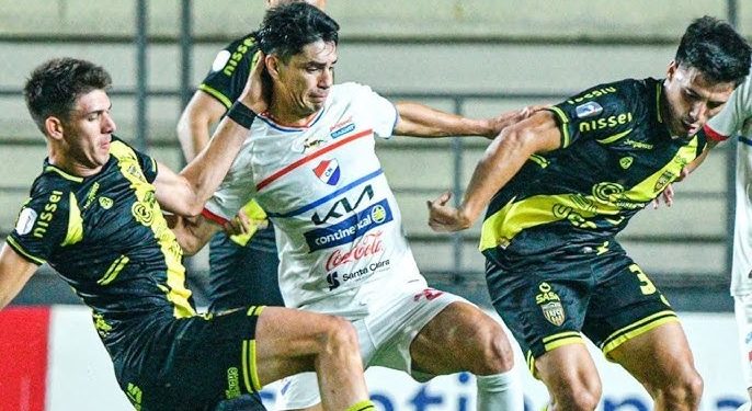 Tarde de fútbol en barrio Obrero