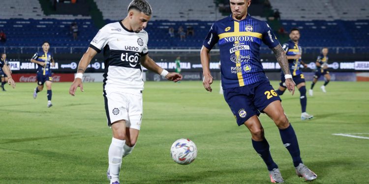 Olimpia no pasa del empate con Trinidense y sigue sin levantar cabeza