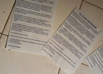 Peculiar protesta de Jaeggli contra autoridades del «Cente»: con un dron lanzó afiches y llamó a una «rebelión»
