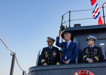 EE.UU entregó 12 lanchas rápidas a la Armada Paraguaya