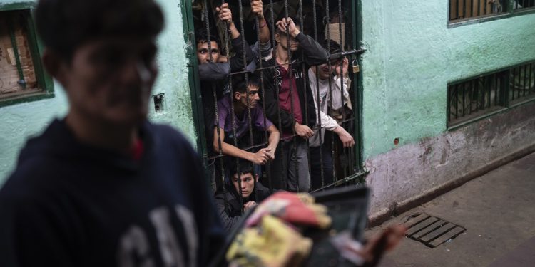 Ex preso por denuncia falsa habla de cómo se paga para vivir bien dentro de la cárcel