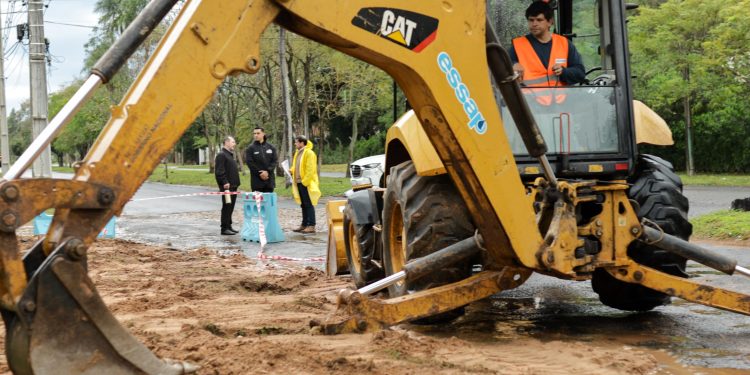 Renuevan tuberías de agua potable en San Bernardino para la temporada veraniega