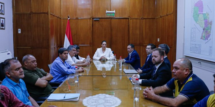 Acuerdan elaborar nuevo borrador para responder a inquietudes de choferes