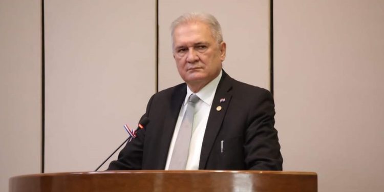 Piden juicio político para el Fiscal General