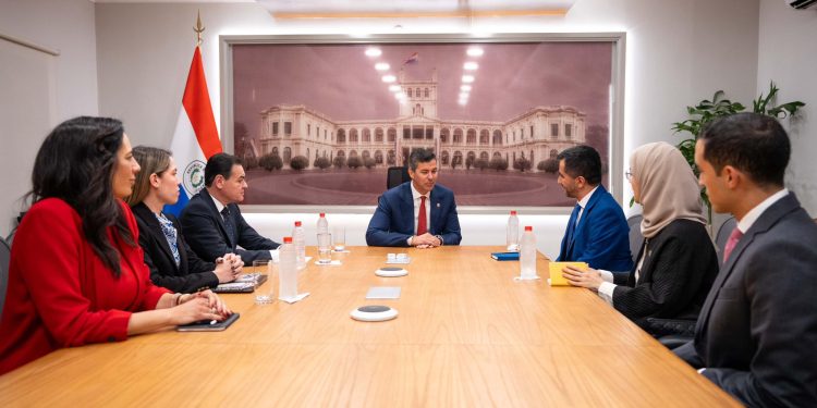 Paraguay y EAU conversaron «para desarrollo del sector aeroportuario»