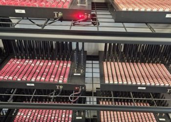 Desmantelan una red de servidores y tarjetas SIM sospechosa cerca de la Asamblea de la ONU