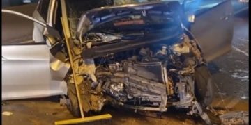 Conductor pierde la vida tras embestir contra el muro de protección de un puente en Capiatá