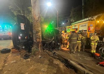 Fernando de la Mora: Joven conductor pierde la vida en percance vehicular