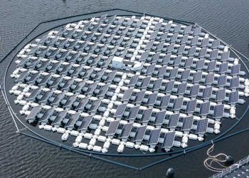 Itaipú y el ambicioso proyecto de los paneles solares flotantes