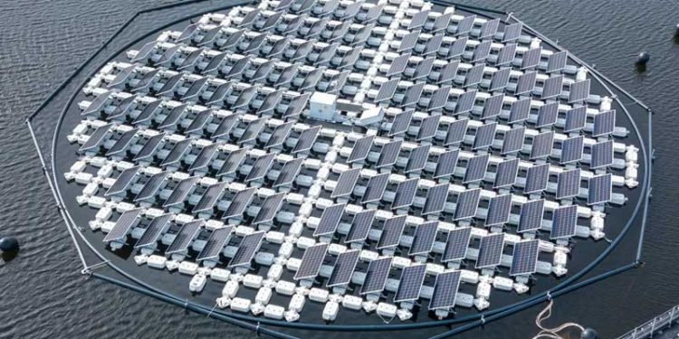 Itaipú y el ambicioso proyecto de los paneles solares flotantes