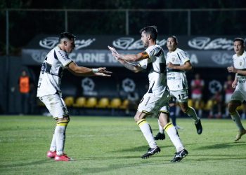 Recoleta remontó y se quedó con un triunfo clave ante Trinidense